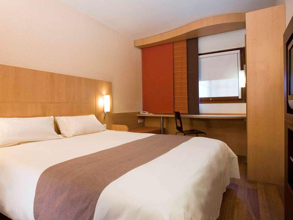 Ibis Styles Abidjan Plateau Otel Oda fotoğraf