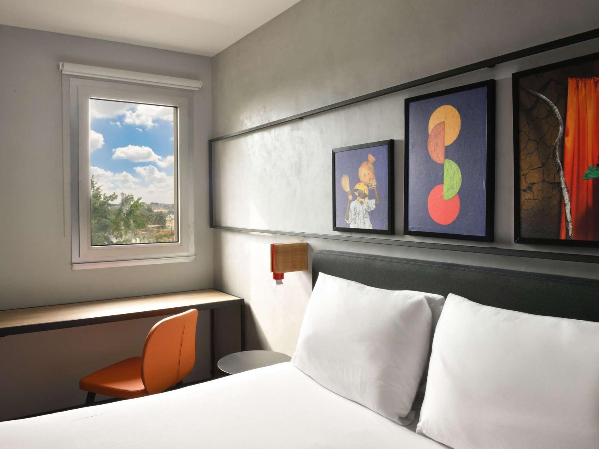 Ibis Styles Abidjan Plateau Otel Dış mekan fotoğraf