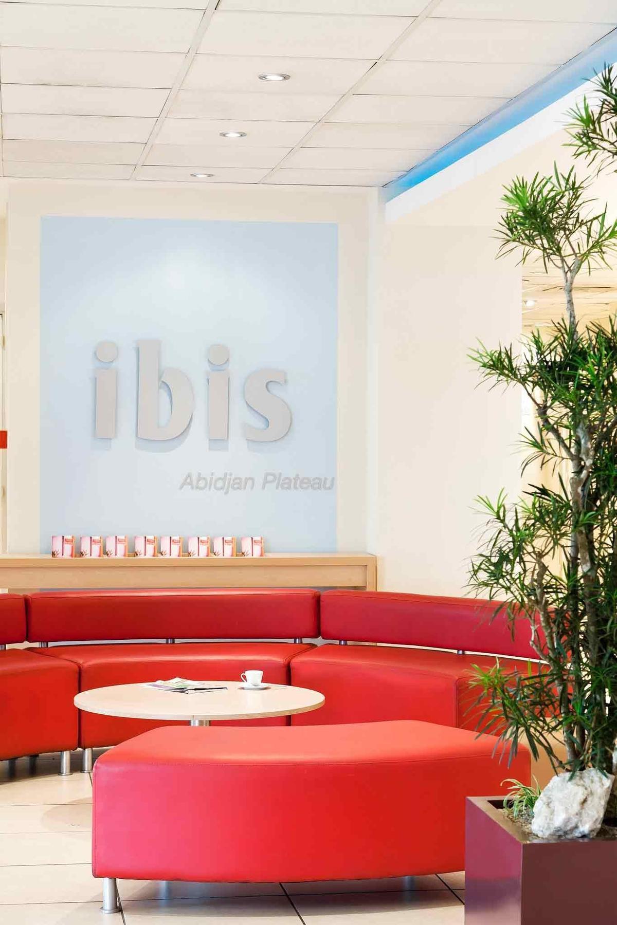 Ibis Styles Abidjan Plateau Otel Dış mekan fotoğraf
