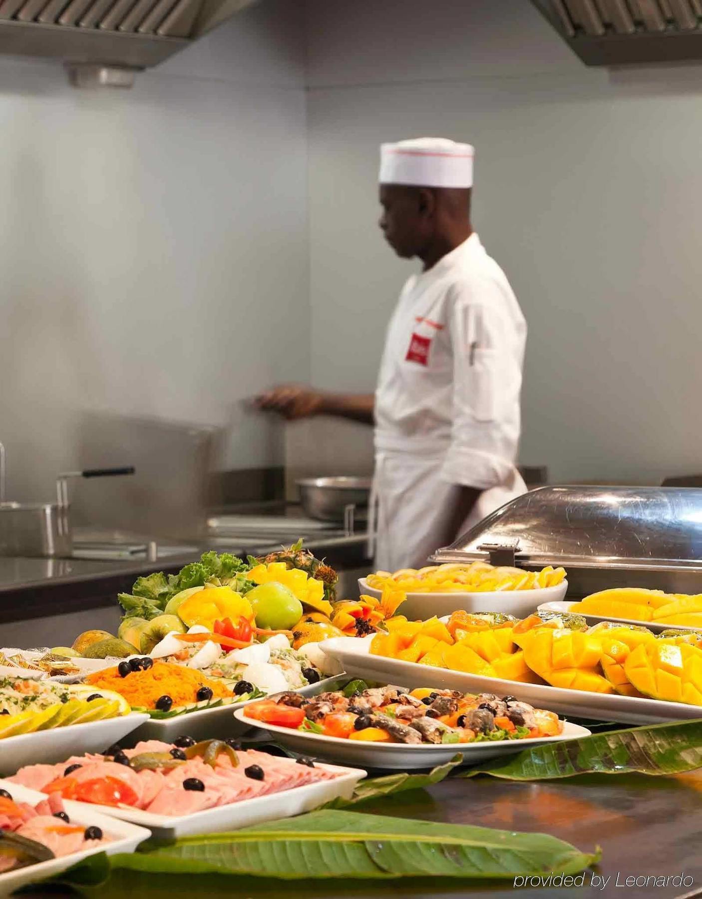 Ibis Styles Abidjan Plateau Otel Dış mekan fotoğraf