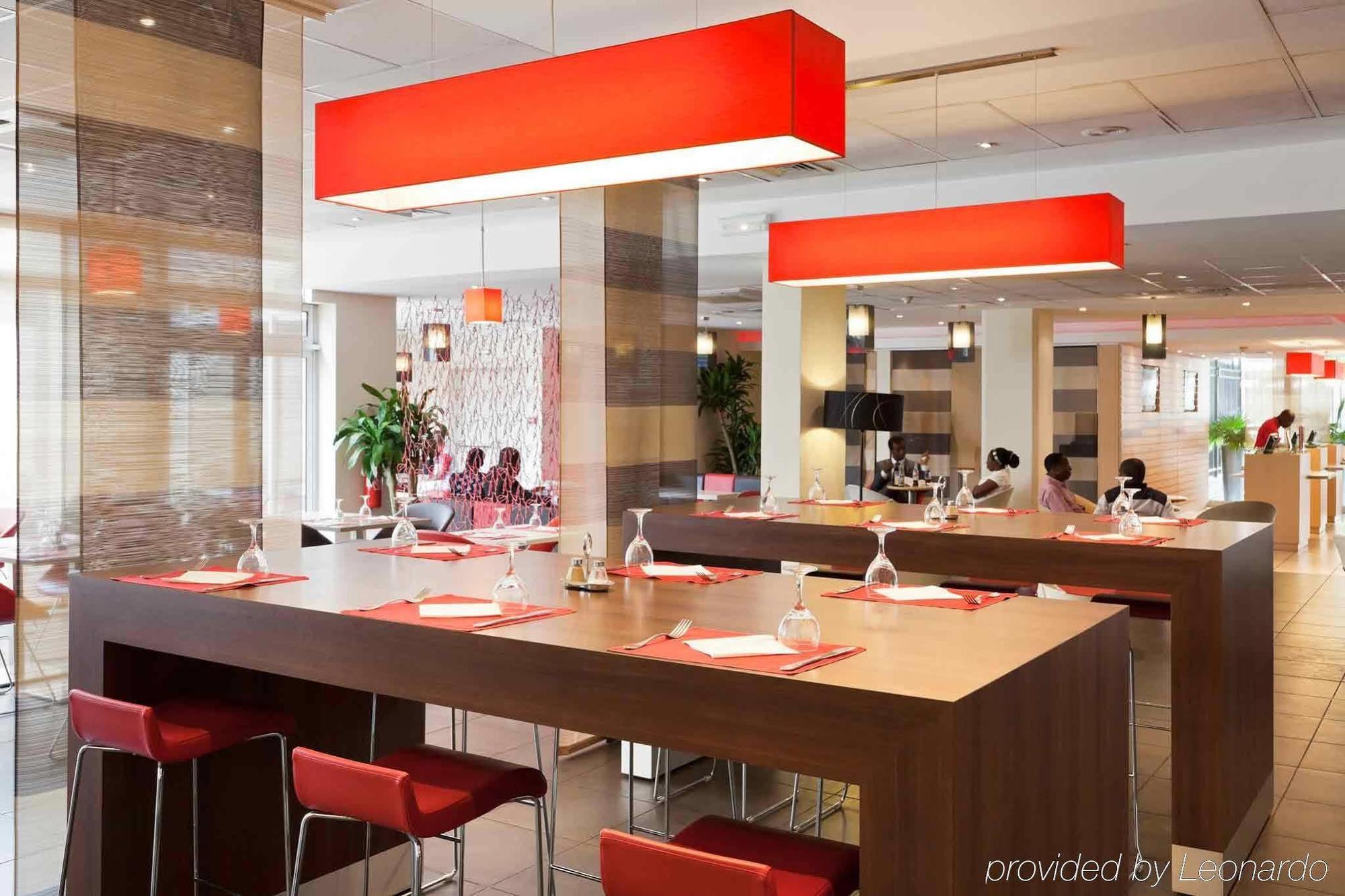 Ibis Styles Abidjan Plateau Otel Dış mekan fotoğraf
