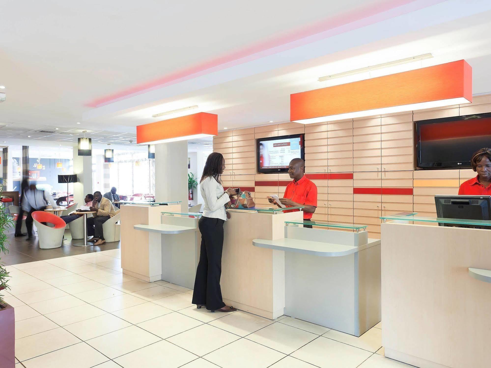 Ibis Styles Abidjan Plateau Otel Dış mekan fotoğraf